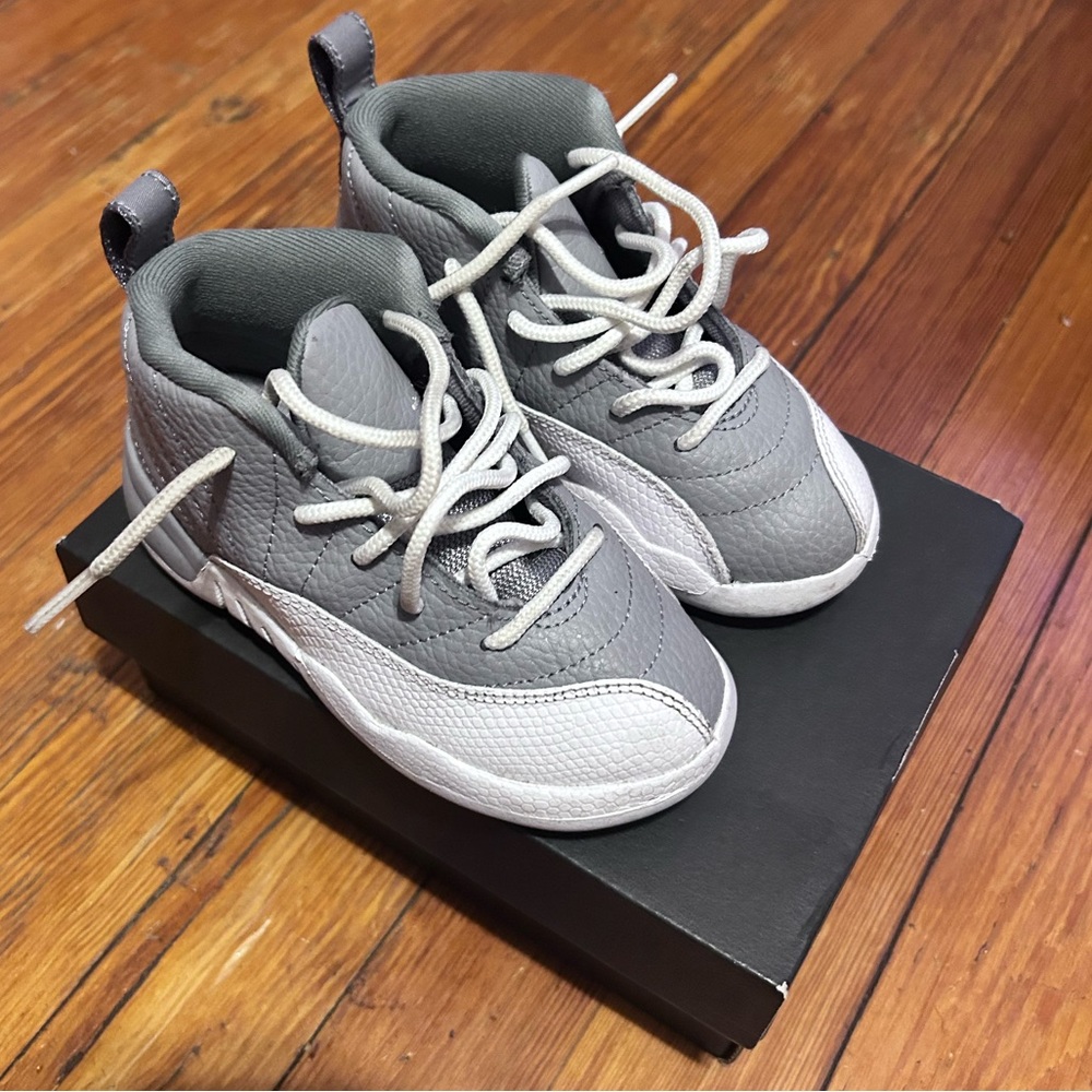 Jordan 11 Cool Grey